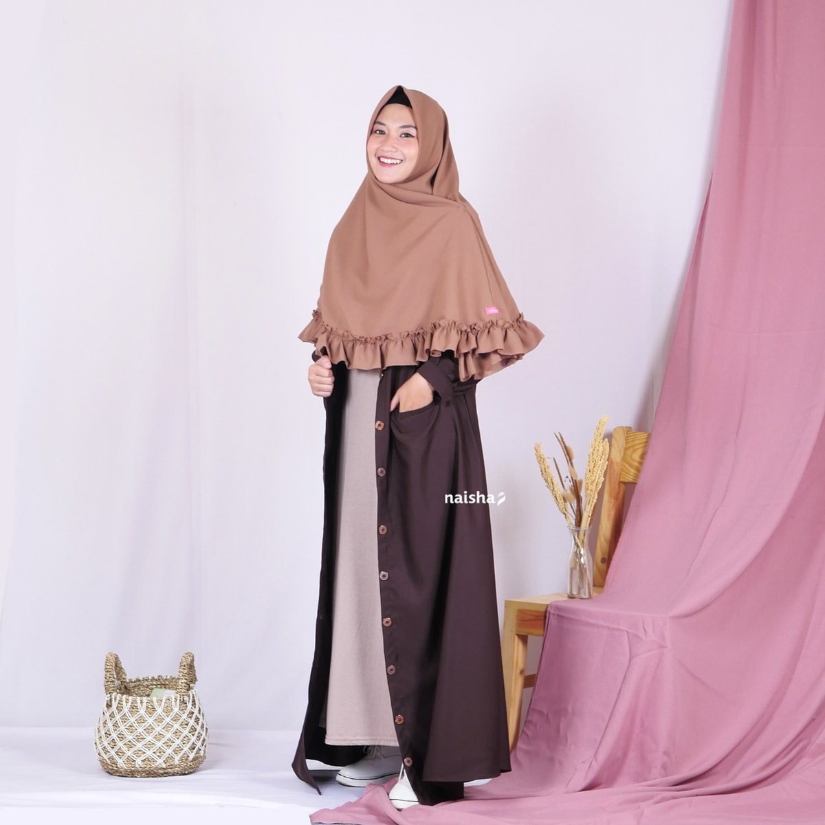 Tips n Trik Ala Naisha untuk Tampil Cantik dan Syari Tips n Trik Ala Naisha untuk Tampil Cantik dan Syari