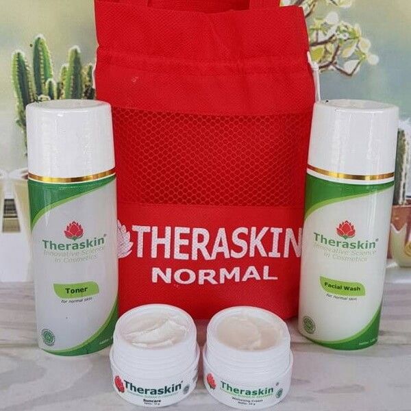 Paket Theraskin Whitening: Mencerahkan + Memutihkan Wajah Paket Theraskin Whitening: Mencerahkan + Memutihkan Wajah