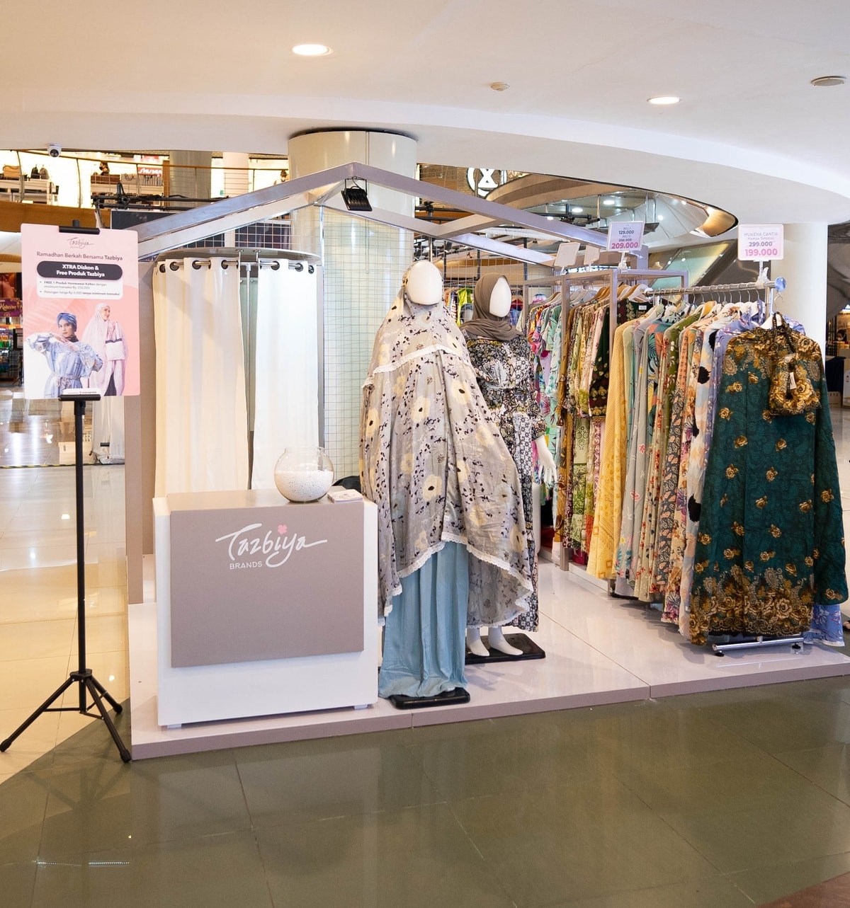Booth Tazbiya Brands di Mall Kelapa Gading 2