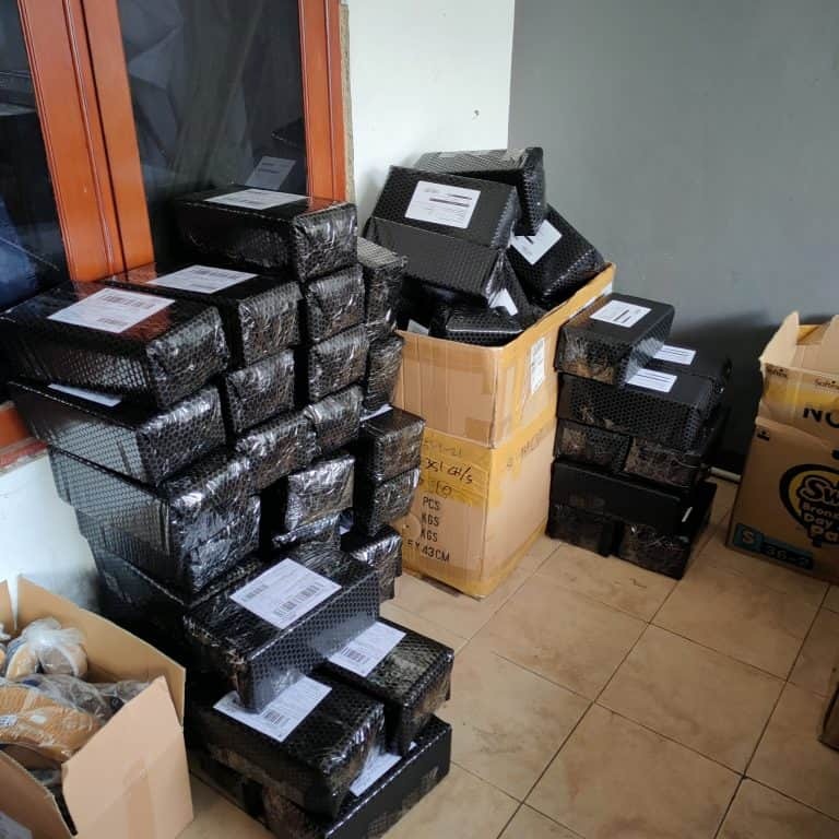 Foto pengiriman paket dari gudang